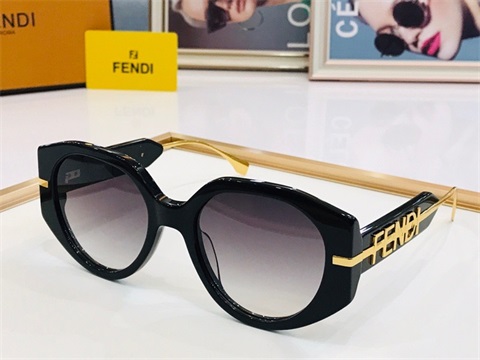 Fendi sunglass-561
